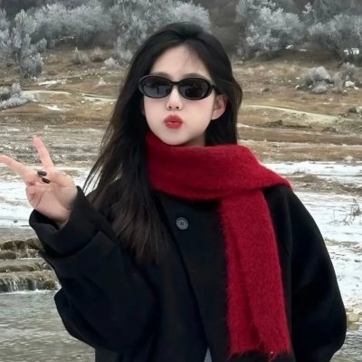 蜘蛛网中的女孩
